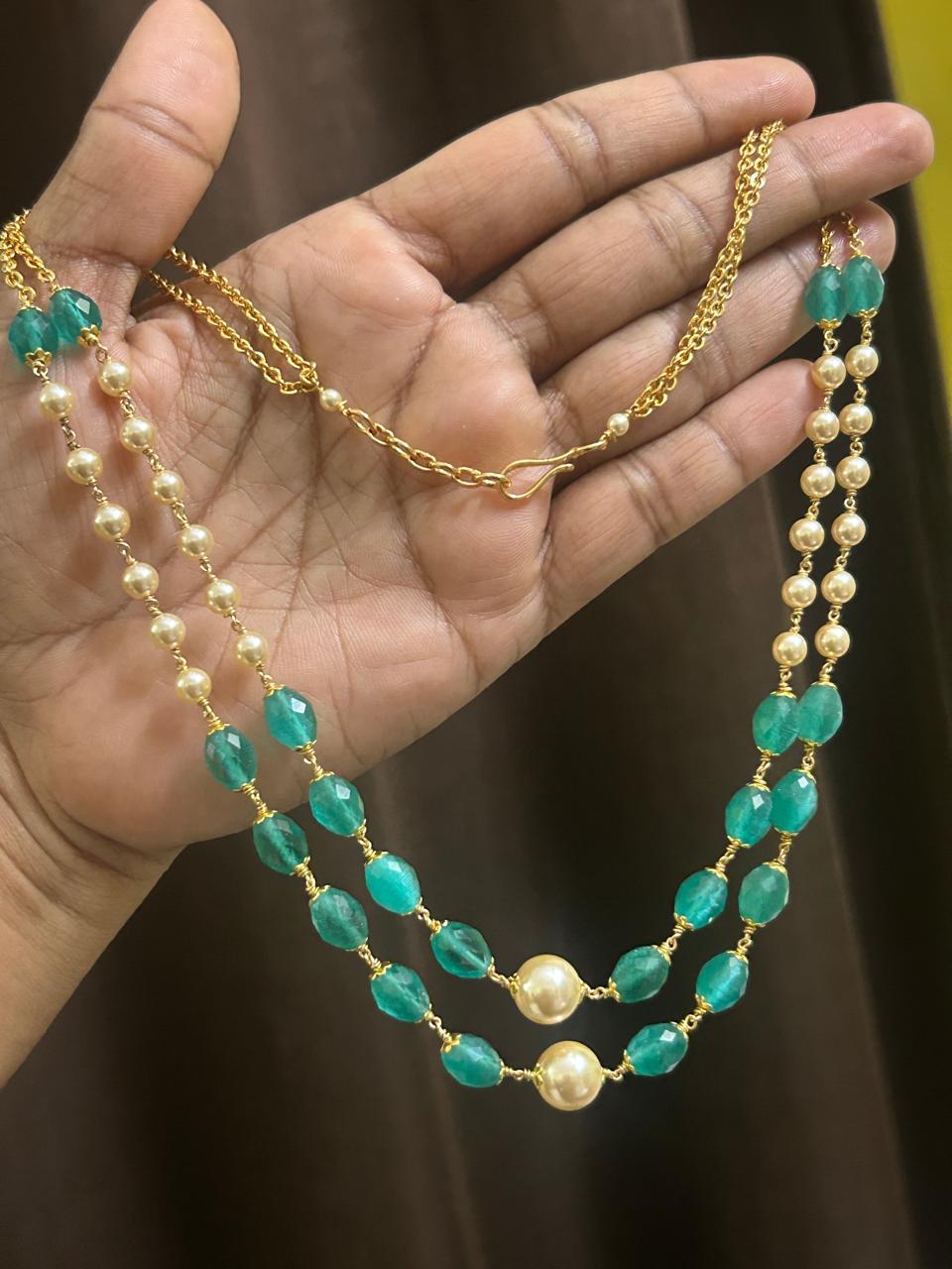 Double-Layer Emerald-Green Moti Necklace (Handmade)