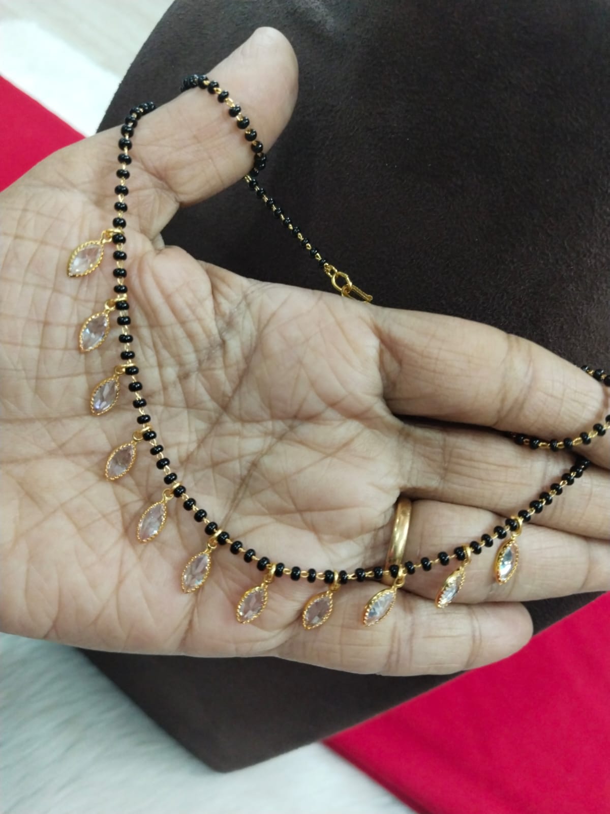 Short Black Beads Chain (Nallapusalu Chain)
